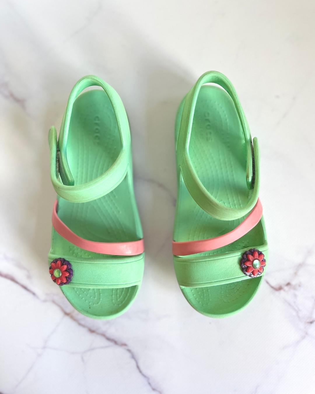 Crocs green flower shoes Size 13 - Nearly New Kids